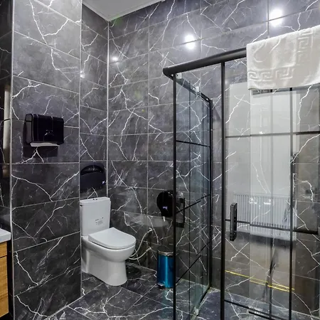 Hotel Acar Airport 4*