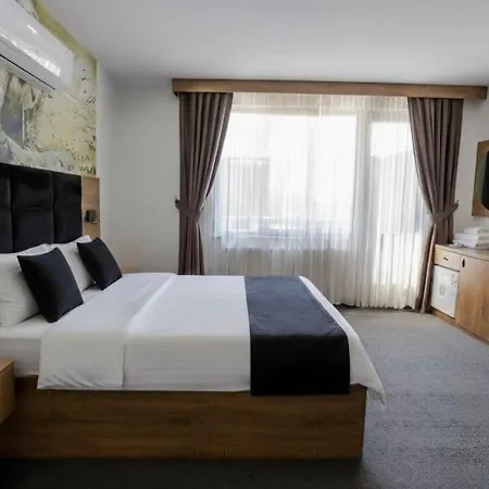 Acar Airport Hotel 4*