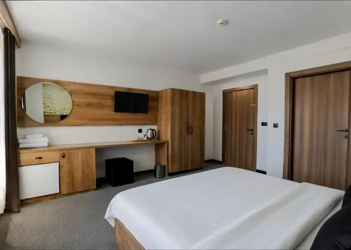 Acar Airport Hotel 4*