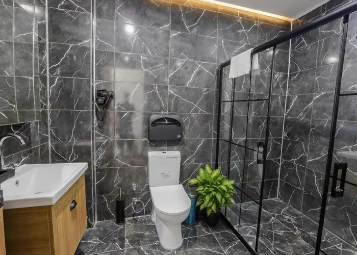 Hotel Acar Airport 4*