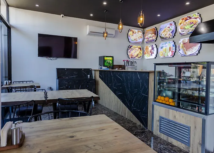 Acar Airport Hotel 4*